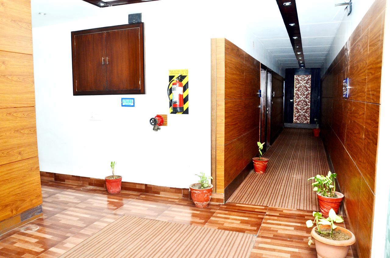 Hotel B.R. Inn Panipat Exterior photo