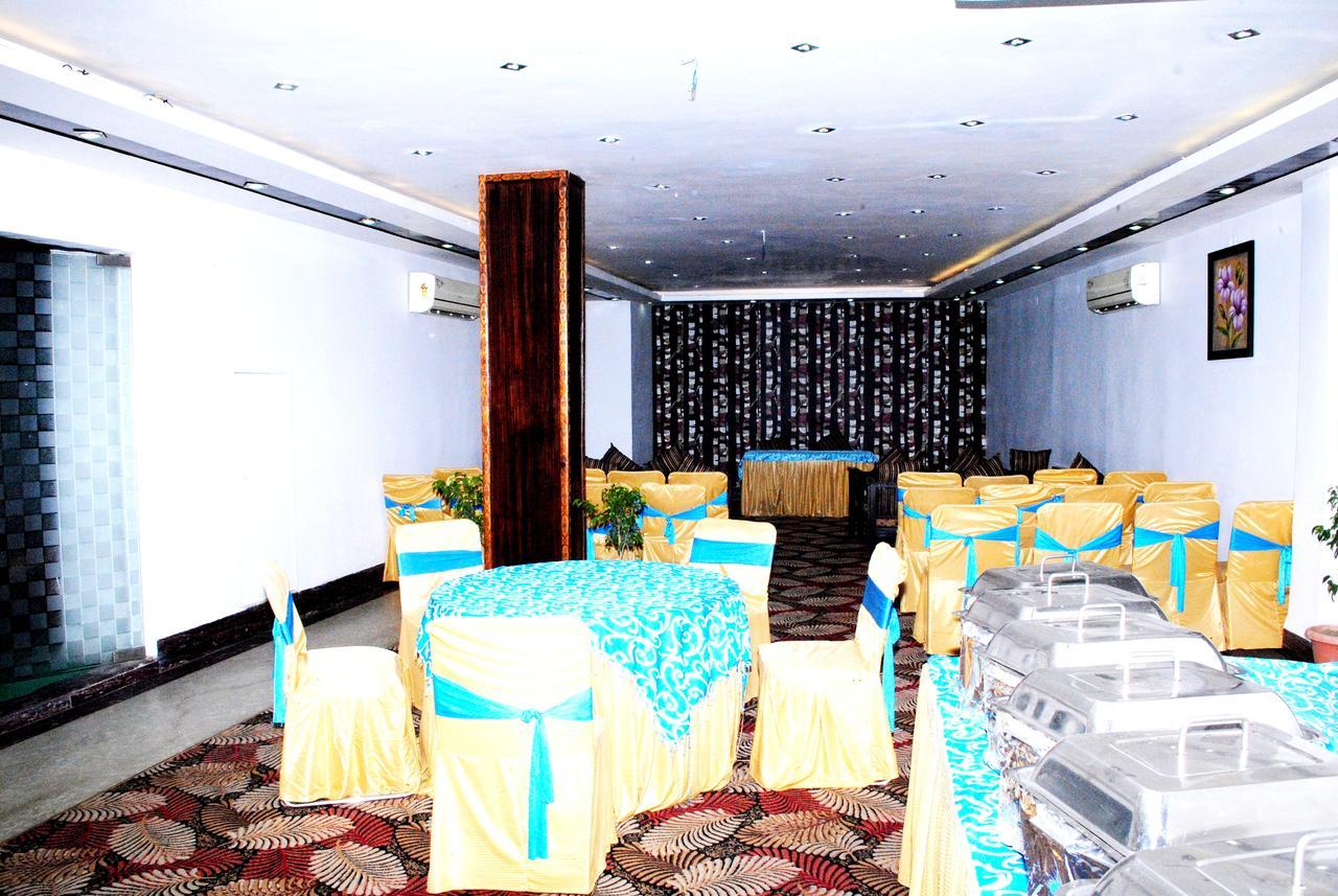 Hotel B.R. Inn Panipat Exterior photo