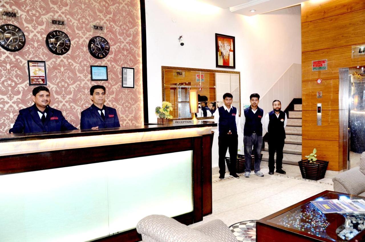 Hotel B.R. Inn Panipat Exterior photo